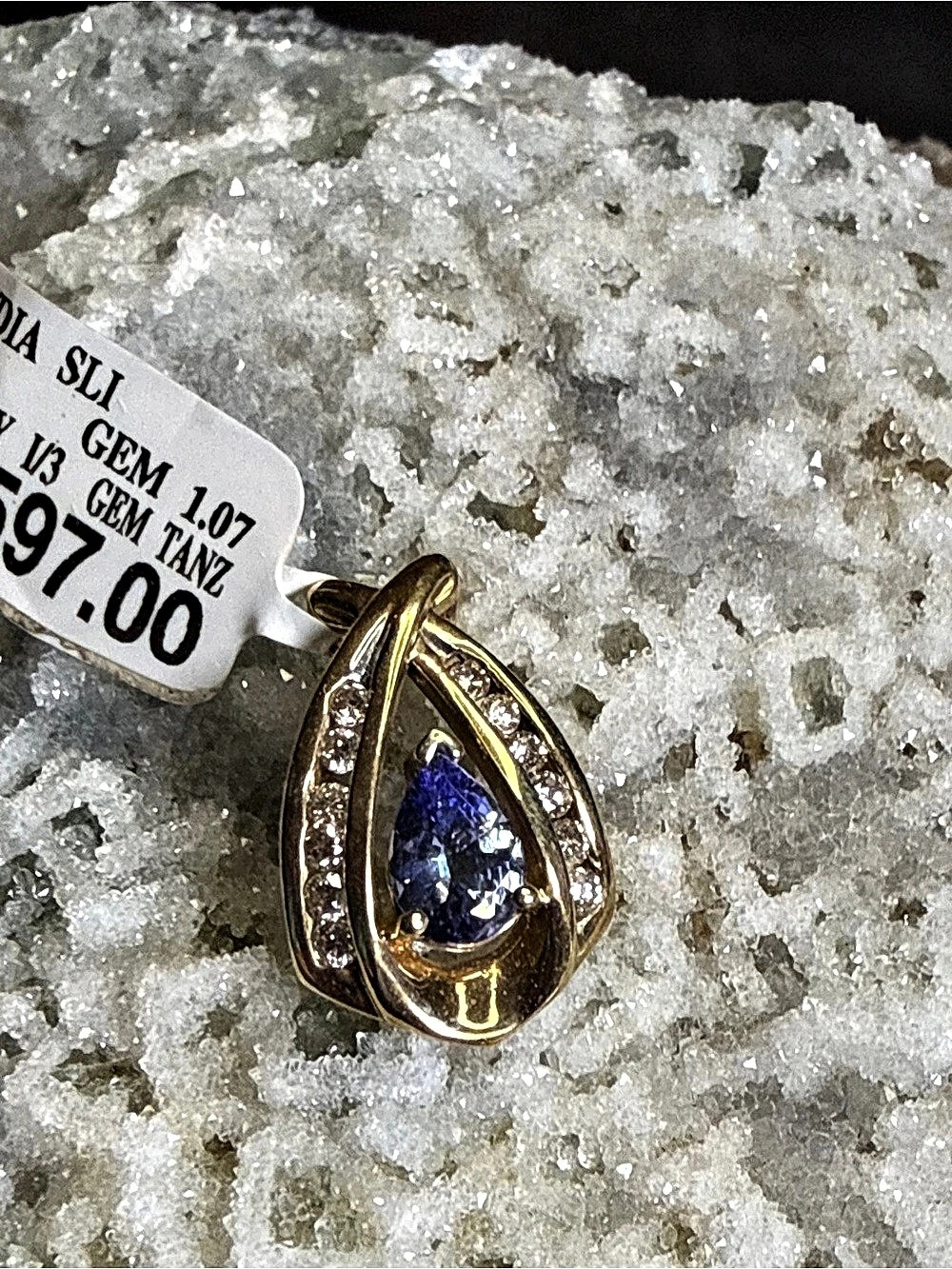10K Gold Tanzanite and Diamond Pendant NWT. 1.07 CWT—Original JC Penny Tag